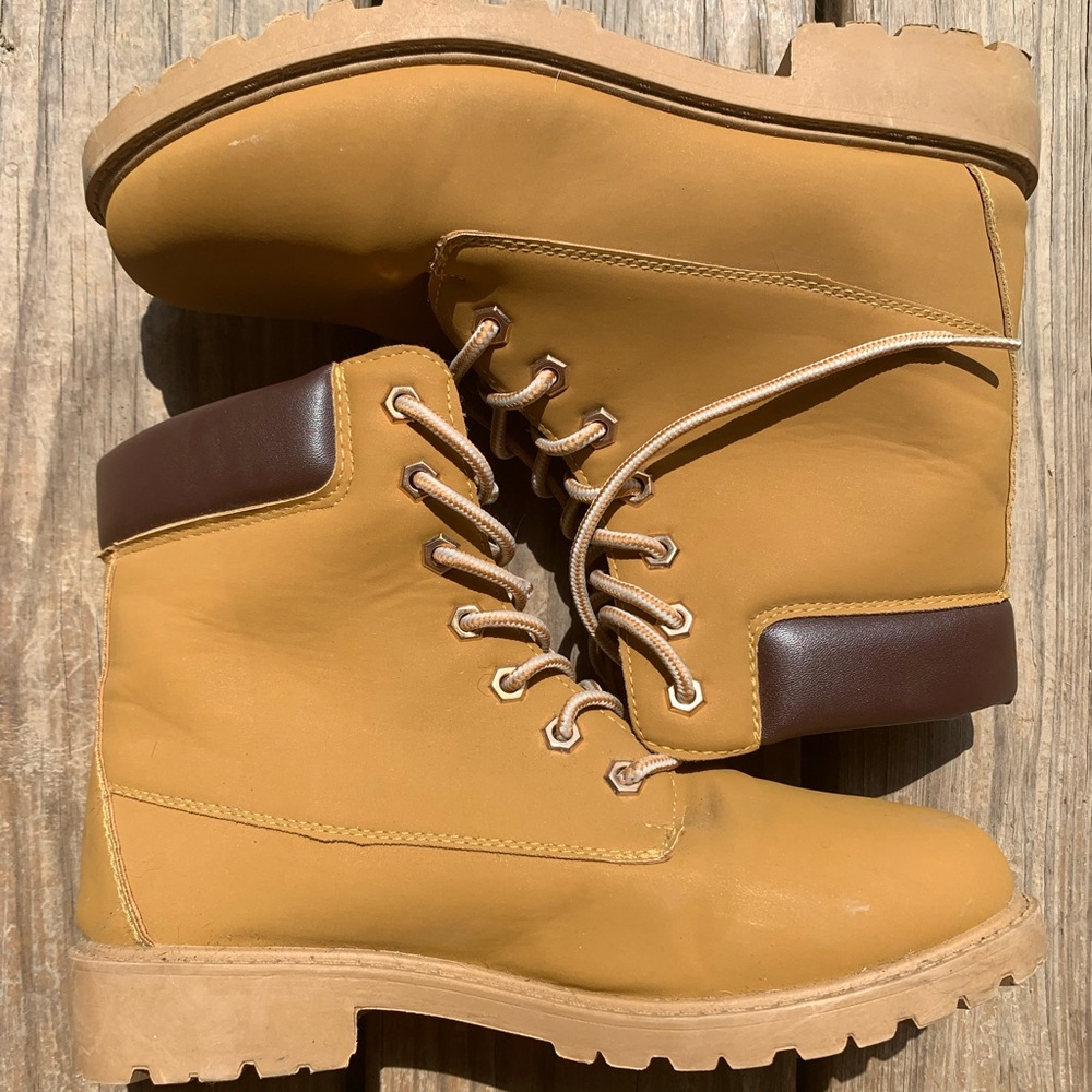 Rue 21 Med Boots